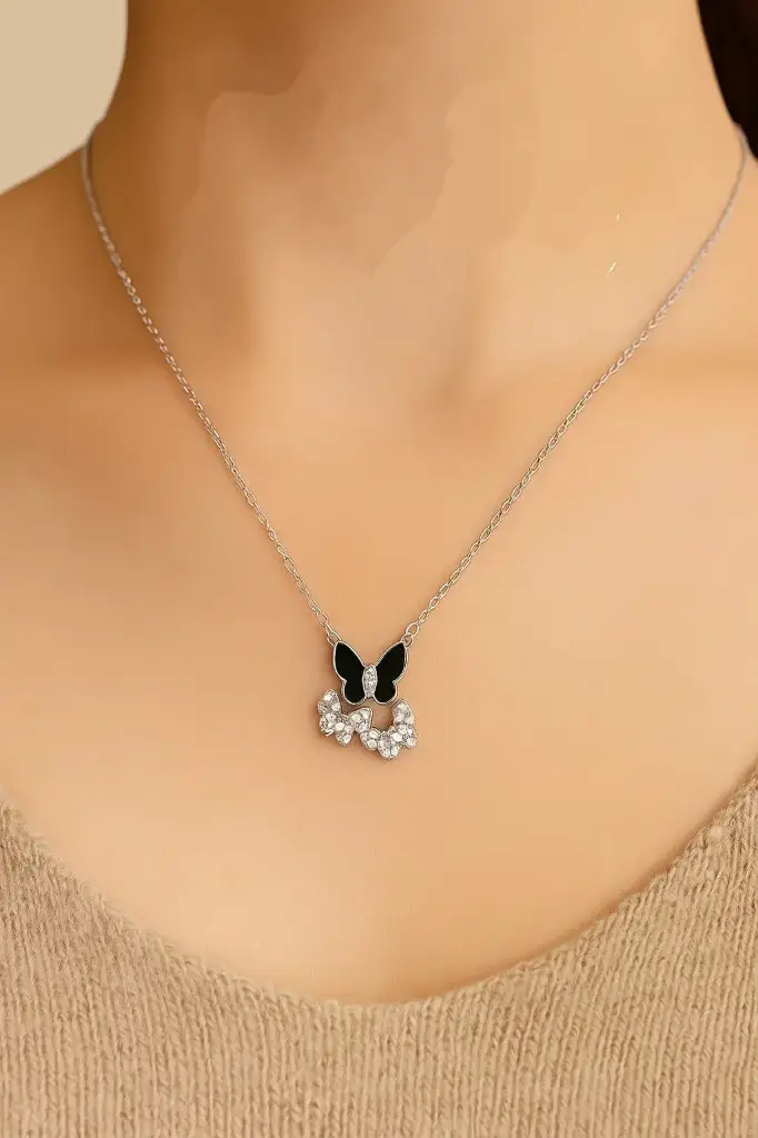 🦋 Elegant Butterfly Charm Necklace
