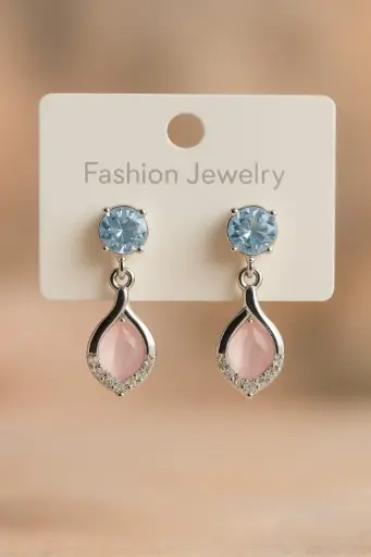 🩷

Blush Breeze Drops Earrings
